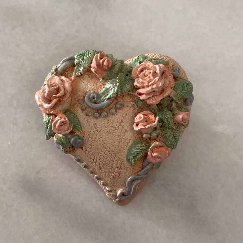 VINTAGE • 90s Cottagecore Heart Brooch Kawaii Floral Hand Carved Artist Signed